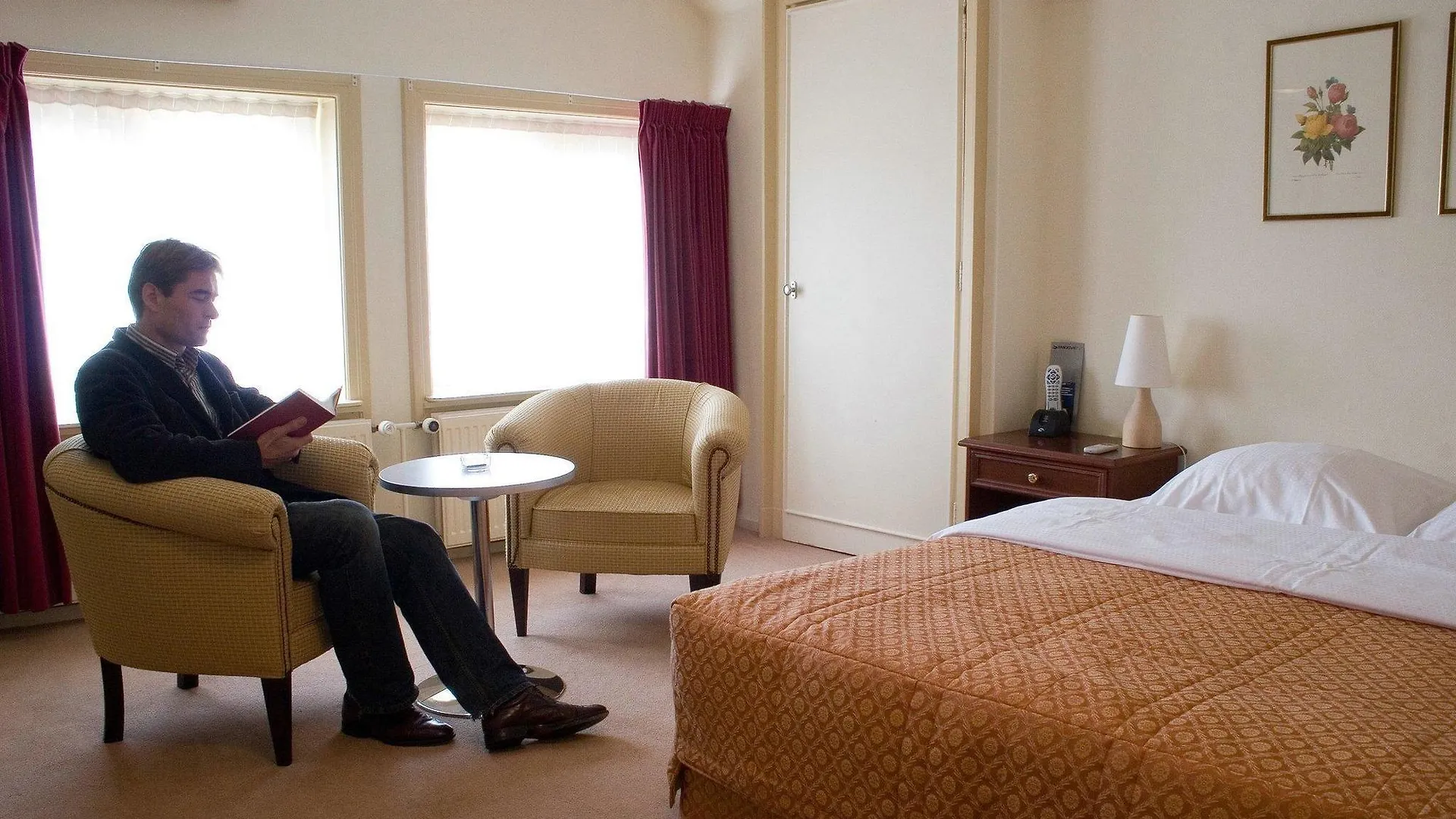 Crown Inn Eindhoven Hotel