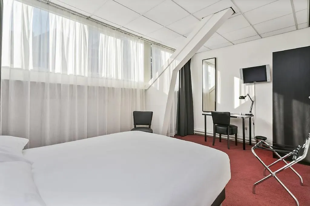 Crown Inn Eindhoven 3*,